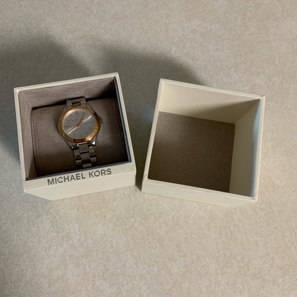 Michael Kors women’s watch - Picture 1 of 4